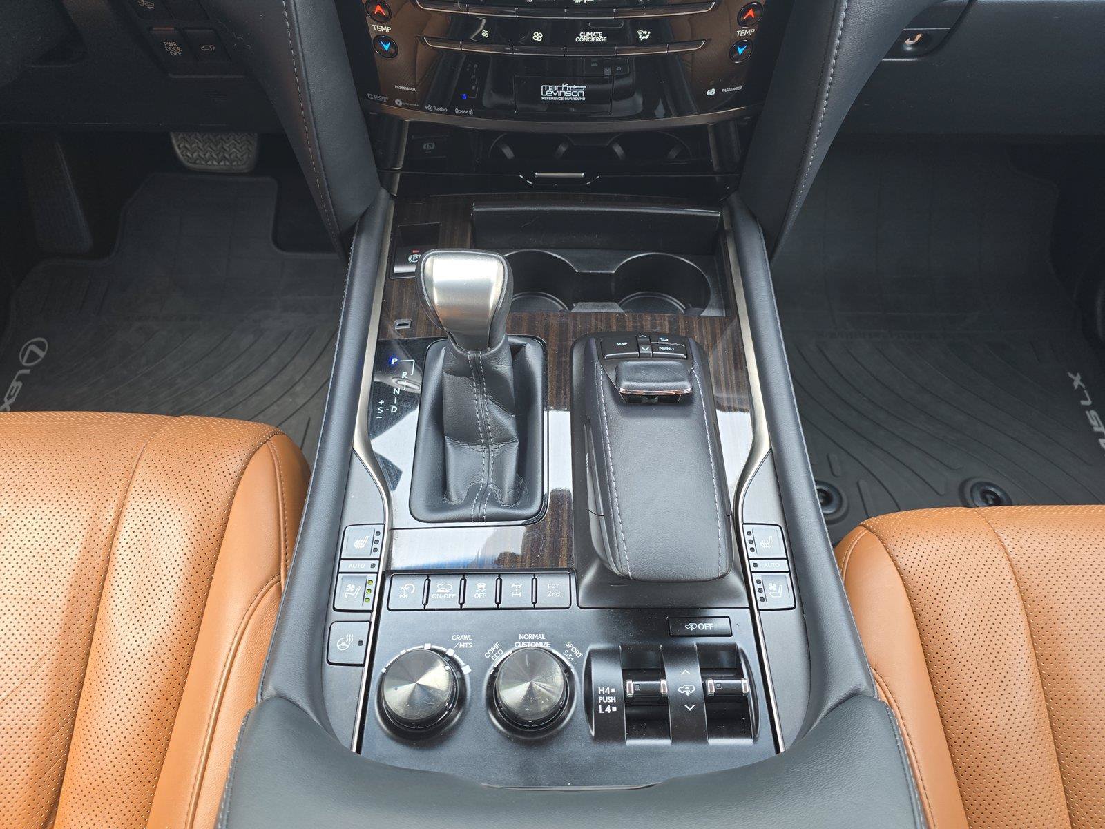 Used 2021 Lexus LX 570 4WD w/ Luxury Package image 14