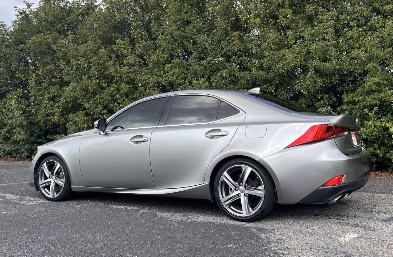 Used 2017 Lexus IS 300 AWD image 6