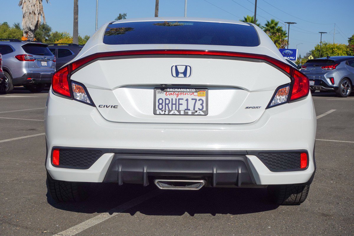 Used 2020 Honda Civic Sport image 6
