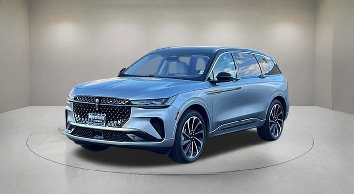 New 2026 Lincoln Nautilus Black Label image 2