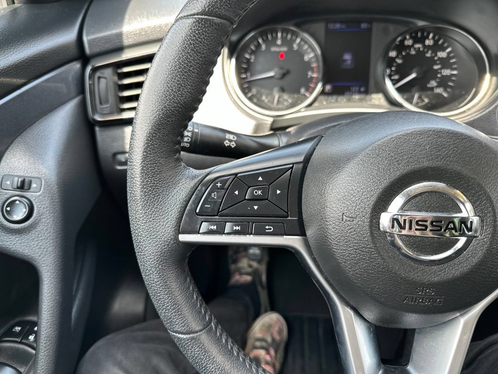 Used 2019 Nissan Rogue SV AWD/4WD image 27