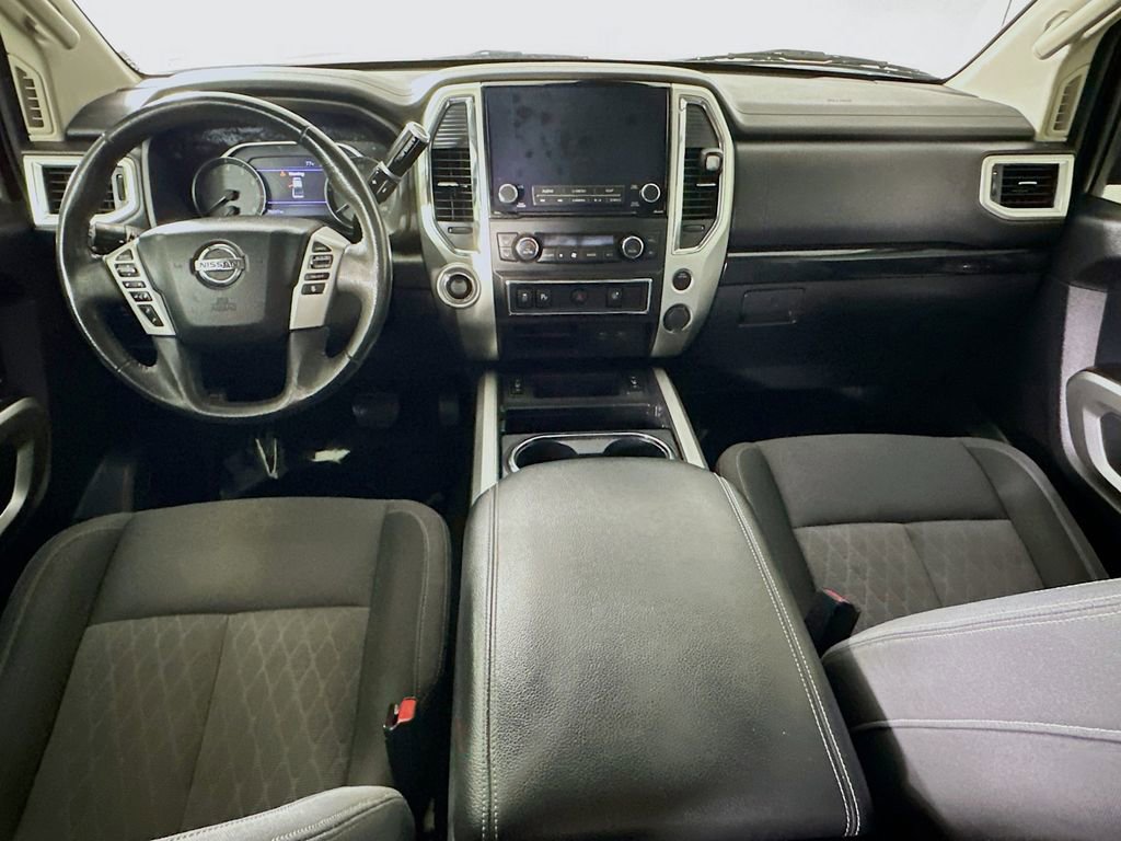 Used 2021 Nissan Titan SV w/ SV Convenience Package image 15