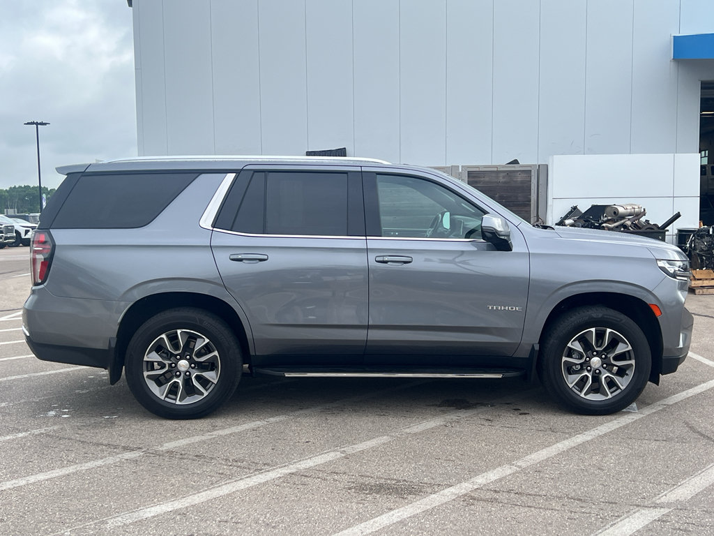 Used 2022 Chevrolet Tahoe LT w/ Luxury Package AWD/4WD image 7