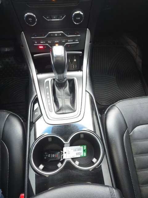 Used 2015 Ford Edge SEL w/ Equipment Group 201A image 19