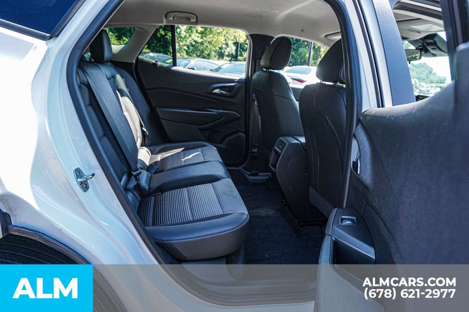 Used 2025 Chevrolet Trax LT FWD image 21