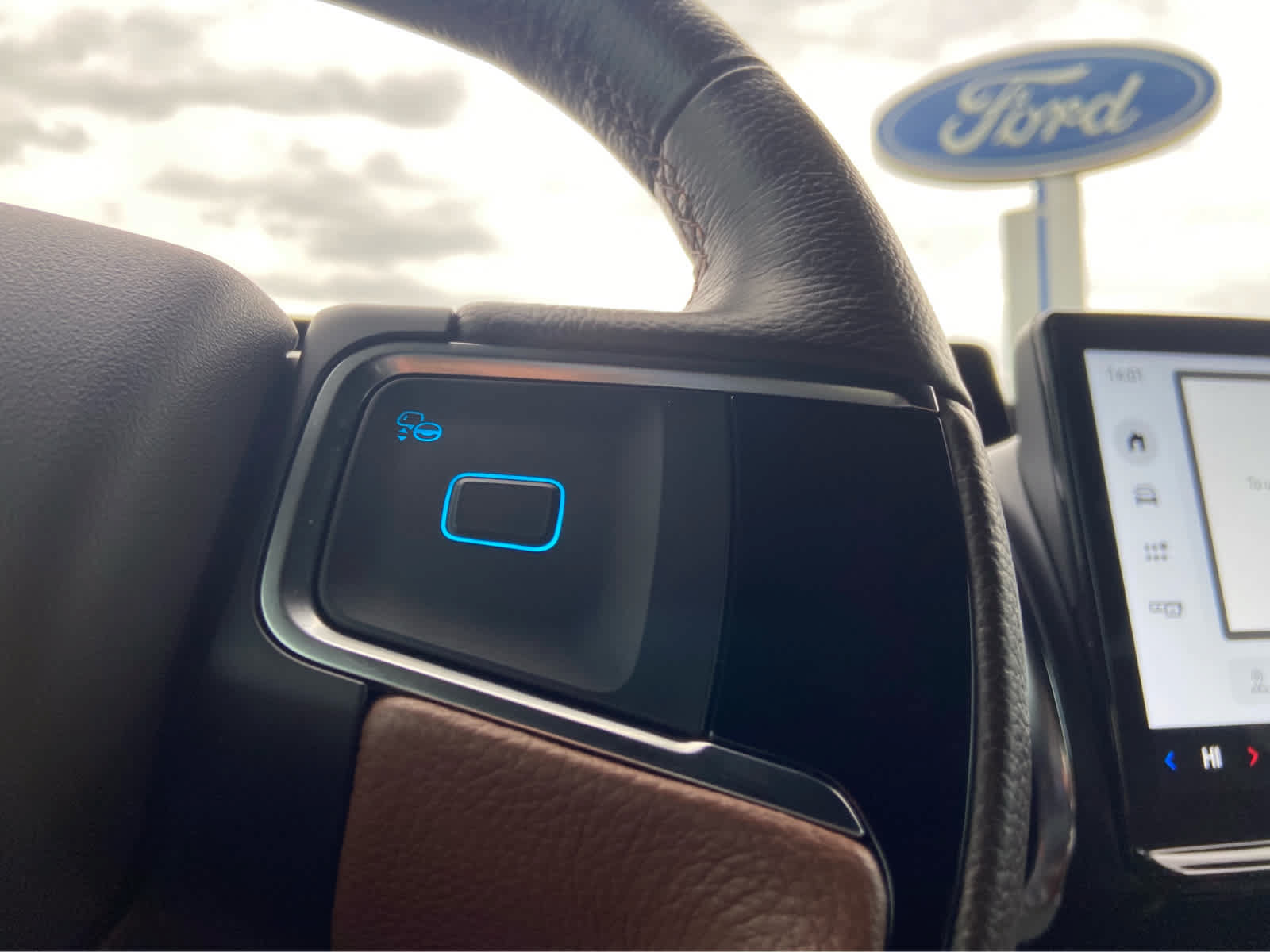 Used 2025 Ford Expedition King Ranch AWD/4WD image 21