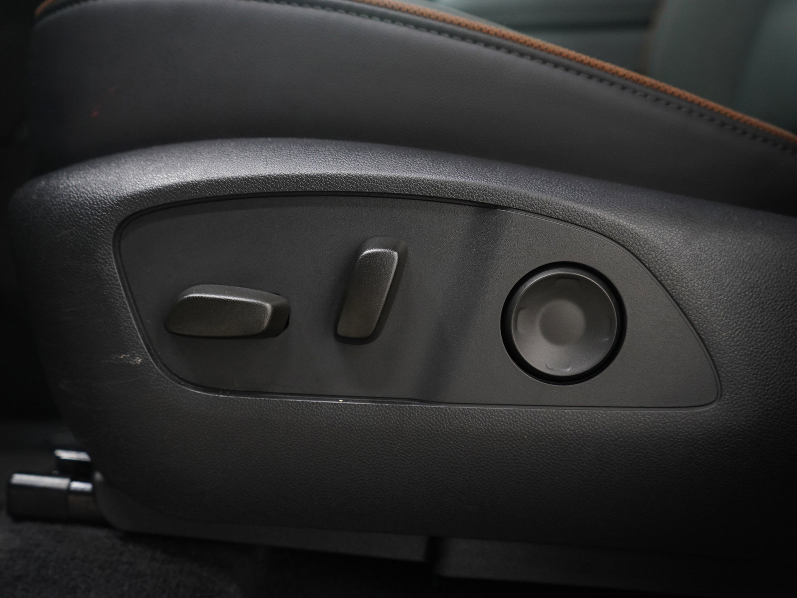 Used 2024 GMC Acadia AT4 w/ Super Cruise Package image 23