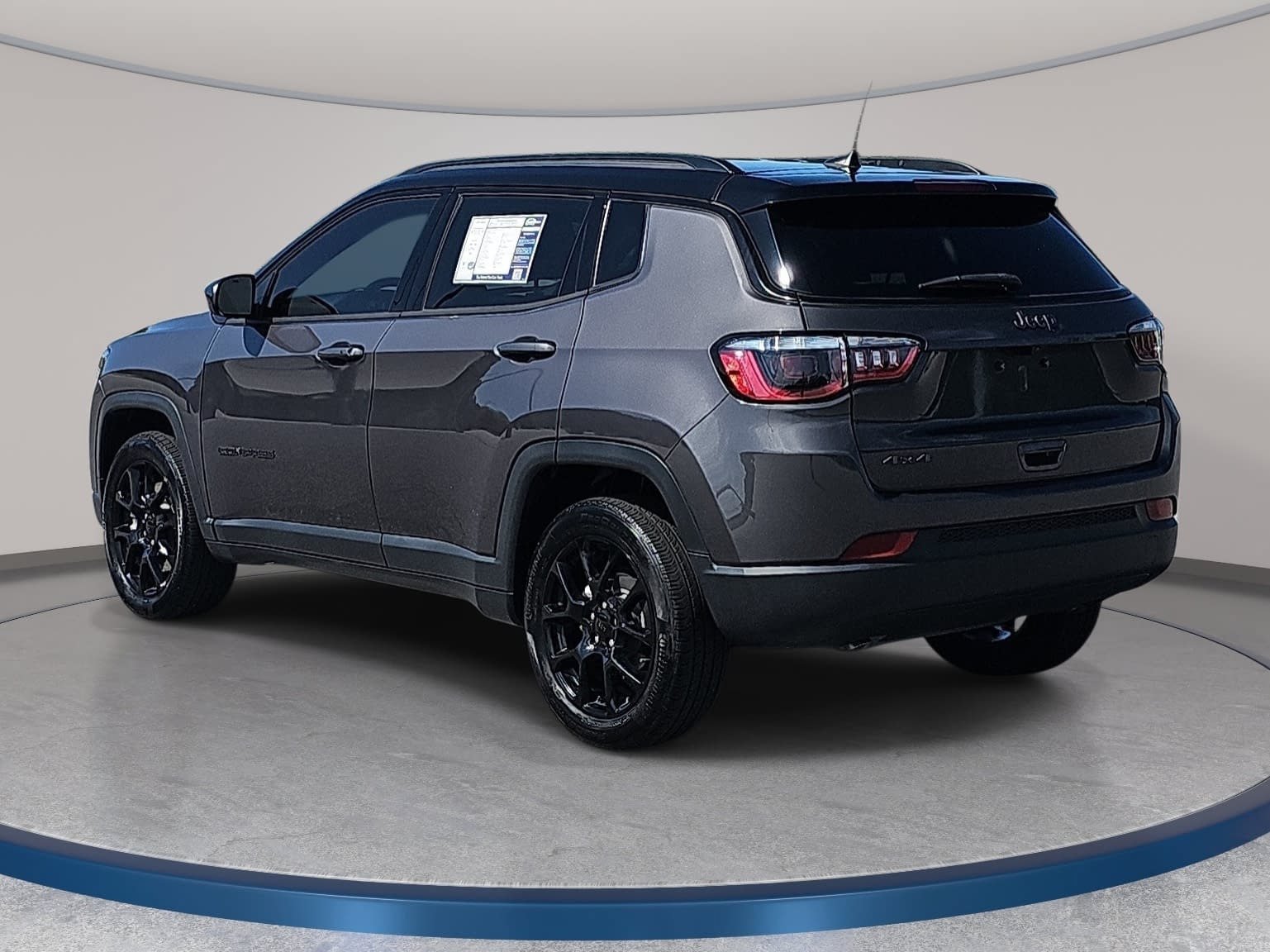 Used 2024 Jeep Compass Latitude w/ Altitude Special Edition AWD/4WD image 7