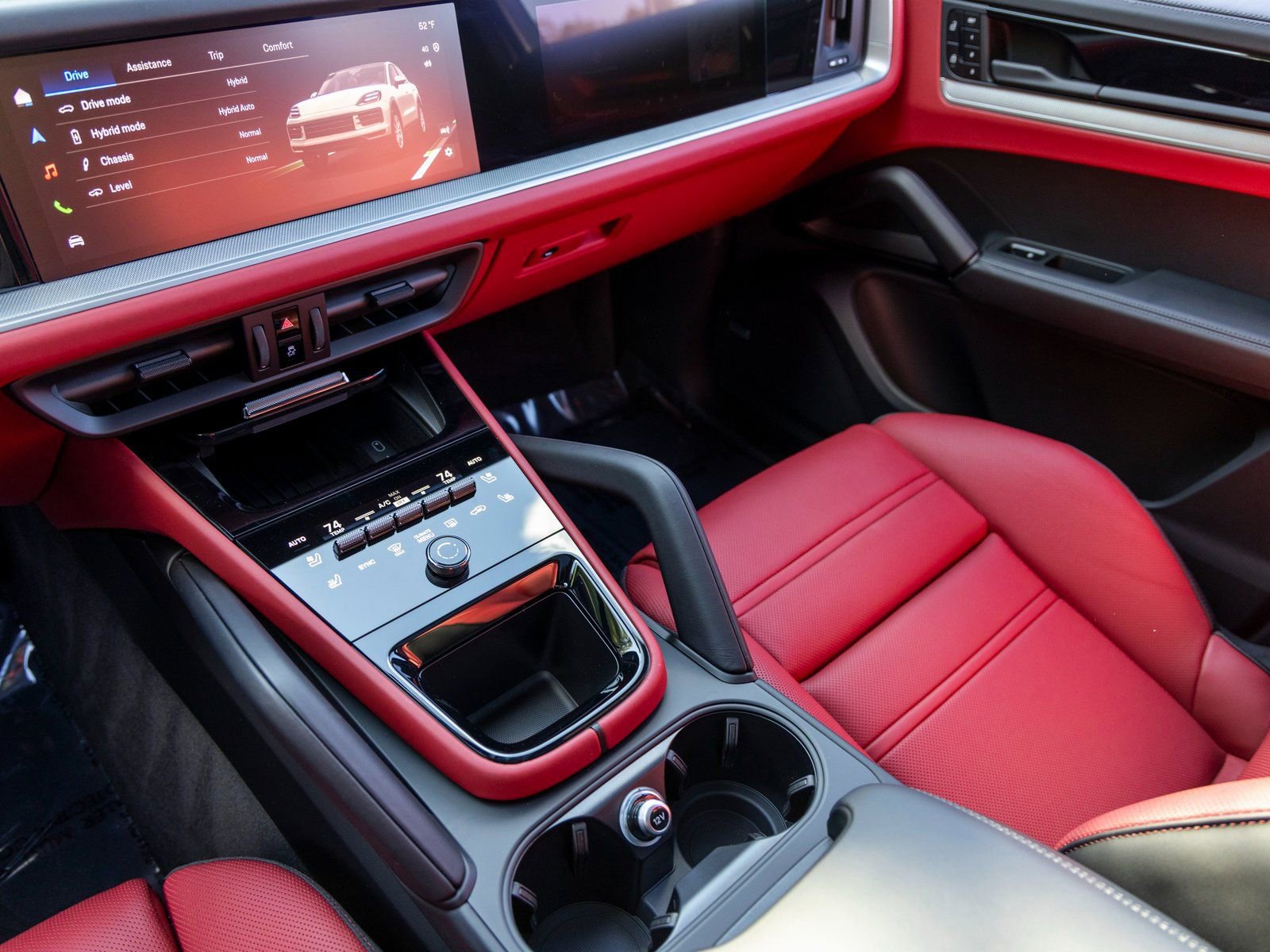 New 2026 Porsche Cayenne S image 41