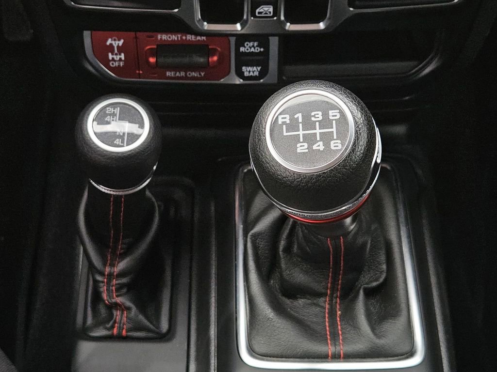 Used 2022 Jeep Gladiator Rubicon w/ Cold Weather Group image 14