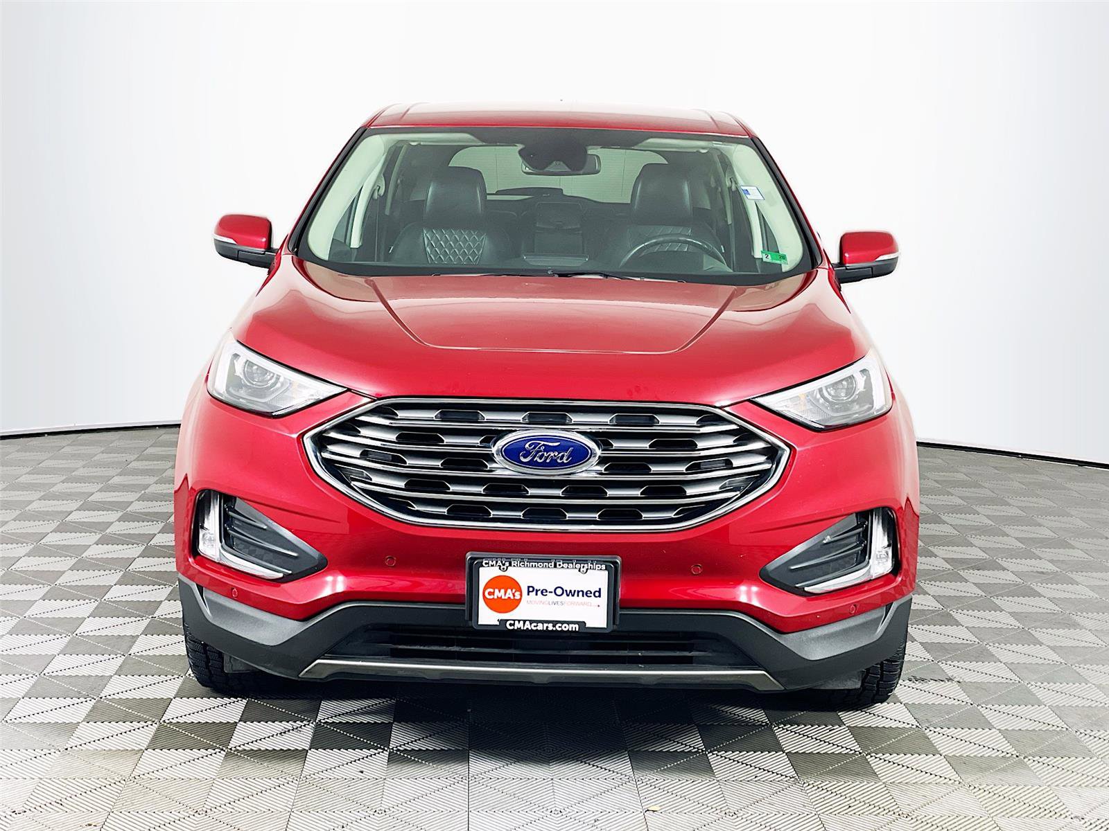 Used 2023 Ford Edge Titanium image 2