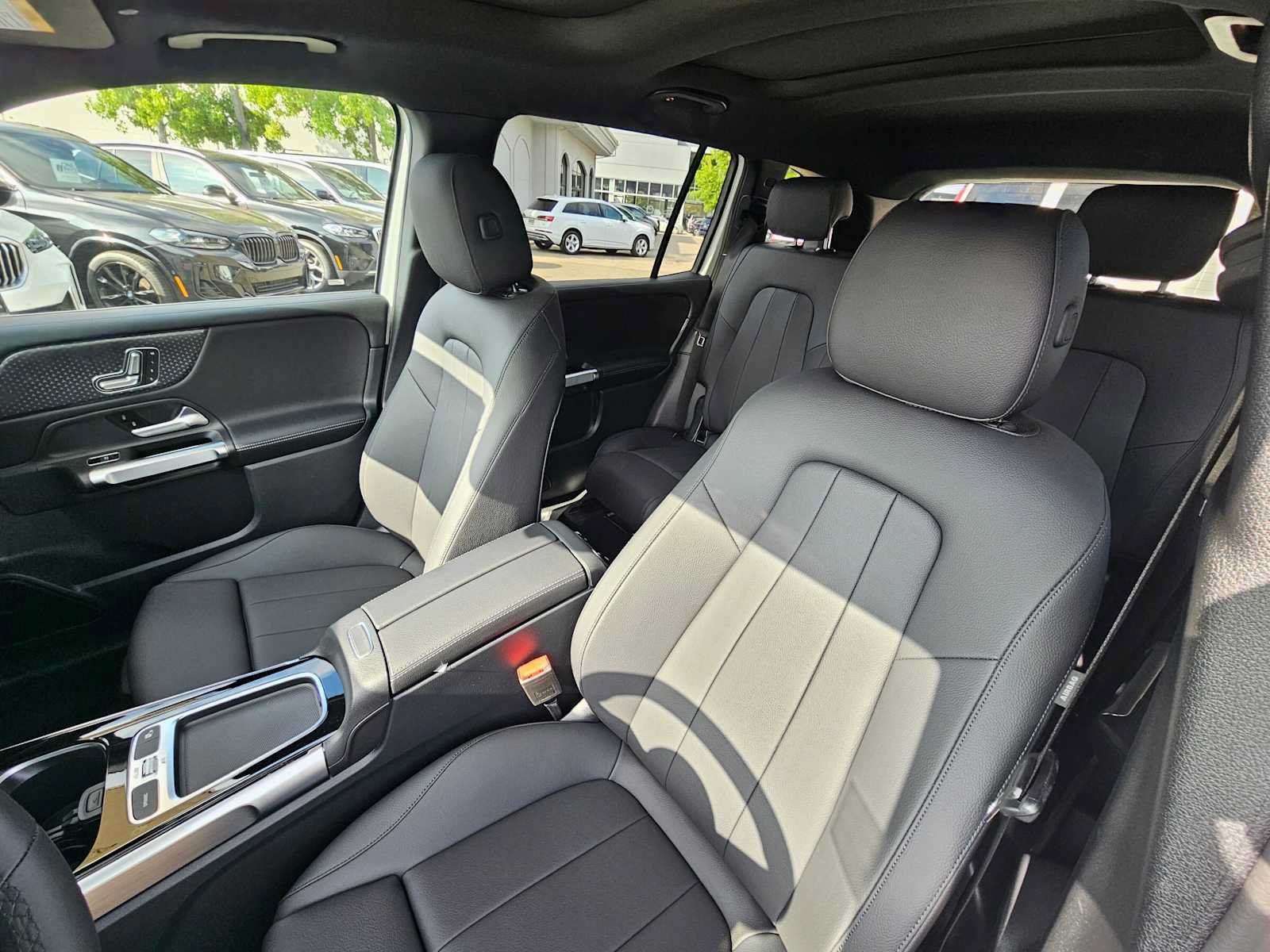 New 2026 Mercedes-Benz GLB 250 image 21