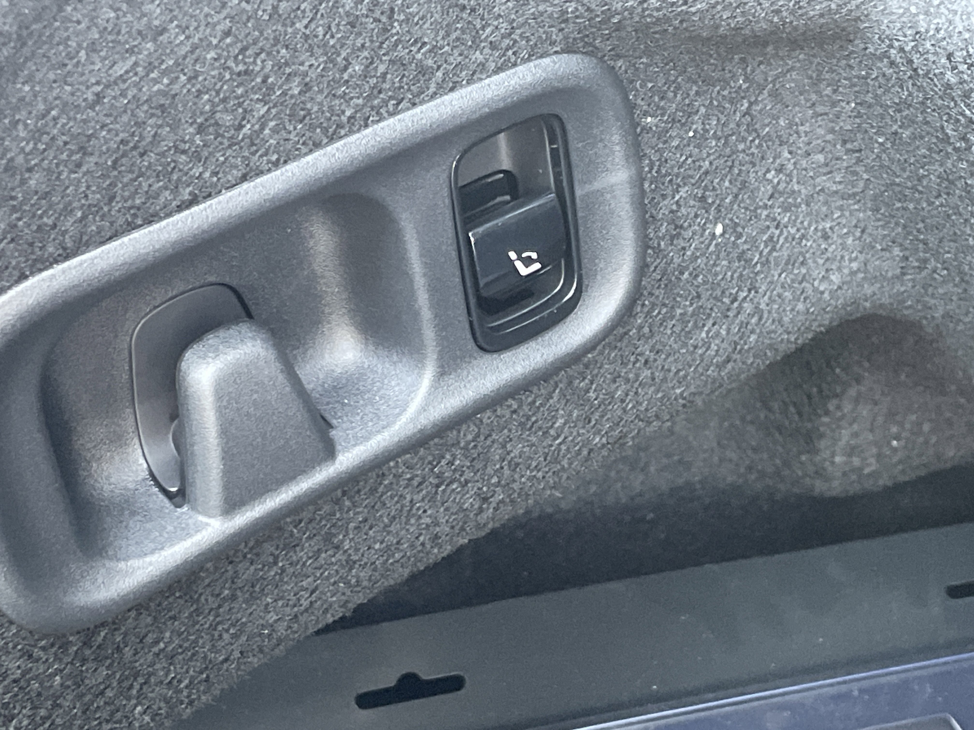 New 2026 Mercedes-Benz C 300 Sedan image 10