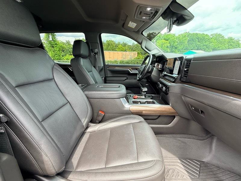 Used 2022 Chevrolet Silverado 1500 LT Trail Boss w/ Convenience Package II AWD/4WD image 25