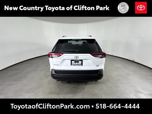 Used 2023 Toyota RAV4 XLE image 4