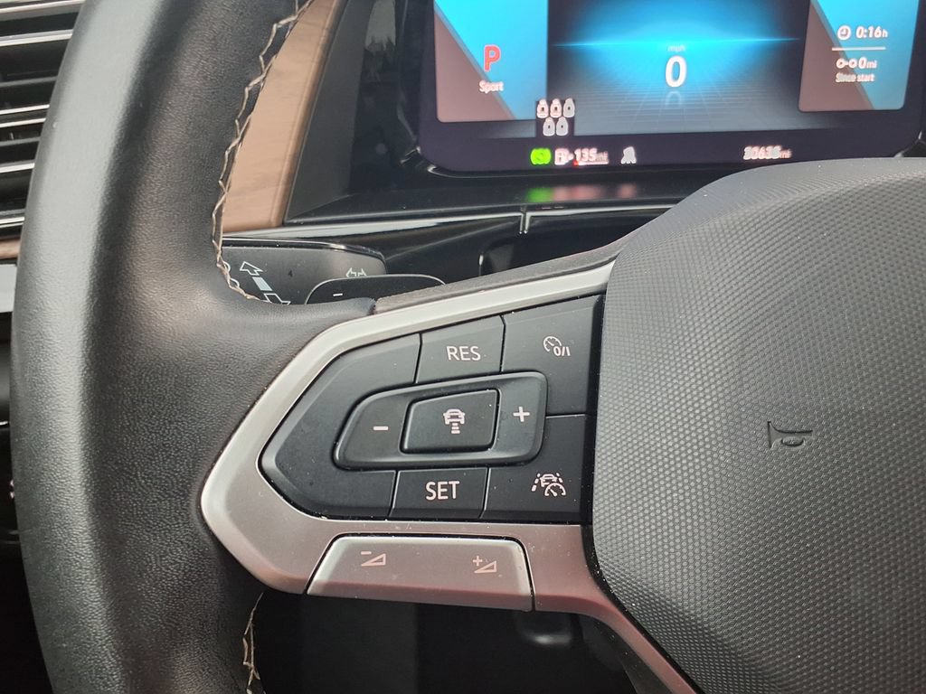 Used 2025 Volkswagen Atlas SE FWD image 25