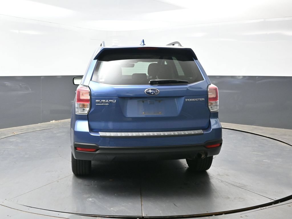 Used 2018 Subaru Forester 2.5i Premium w/ All-Weather Package AWD/4WD image 13