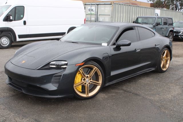 Used 2022 Porsche Taycan 4S image 11