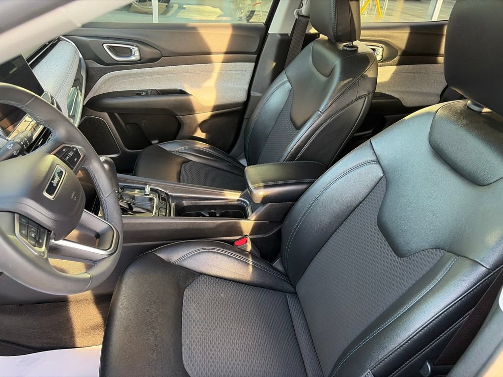 Used 2022 Jeep Compass Latitude AWD/4WD image 19