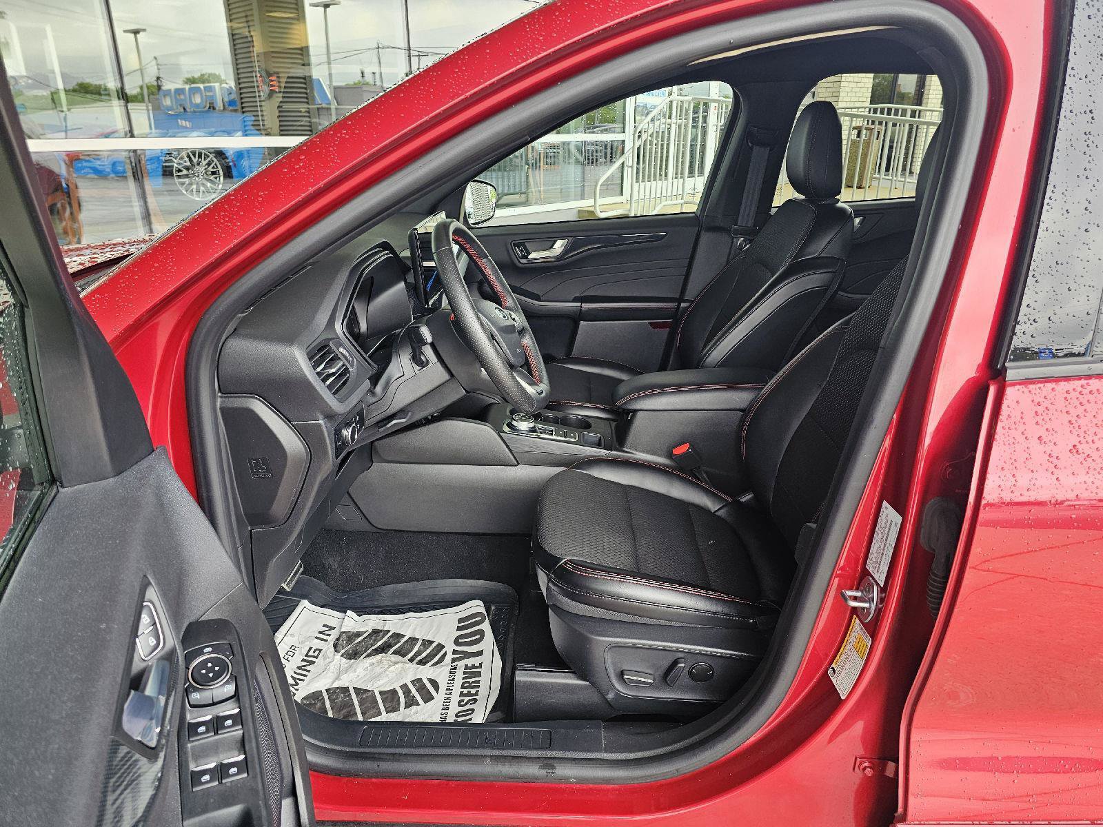 Used 2024 Ford Escape ST-Line w/ Tech Pack #1 FWD image 19