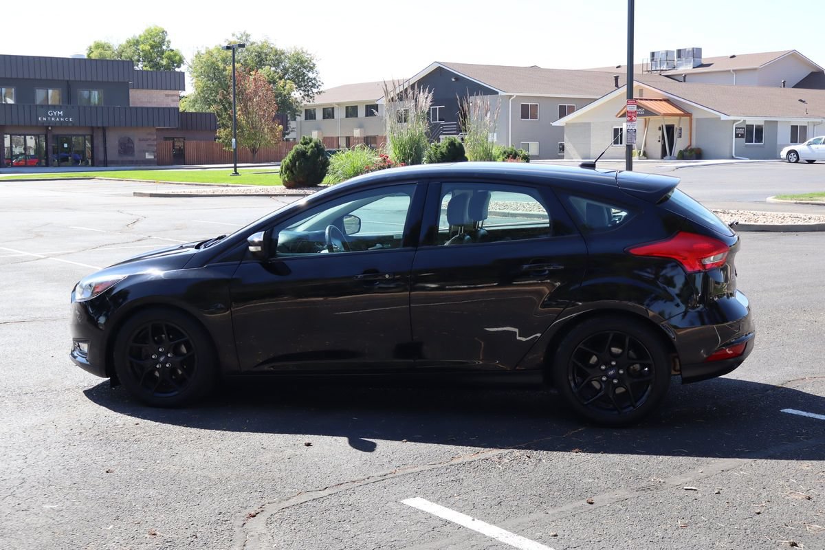 Used 2016 Ford Focus SE w/ Equipment Group 201A FWD image 8