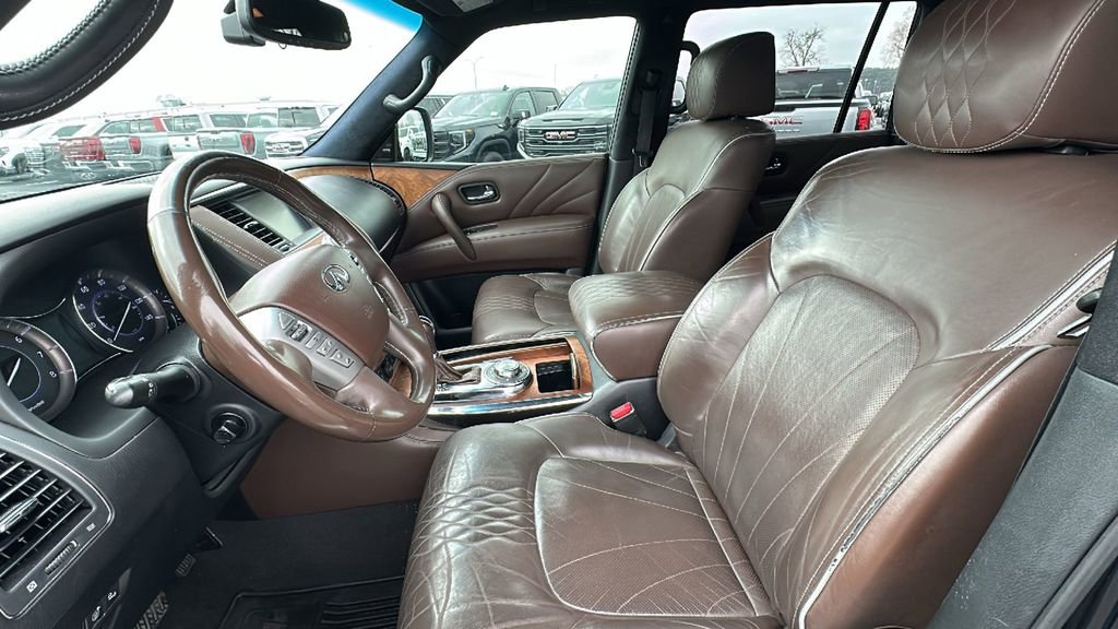 Used 2015 INFINITI QX80 4WD w/ Limited Package image 9