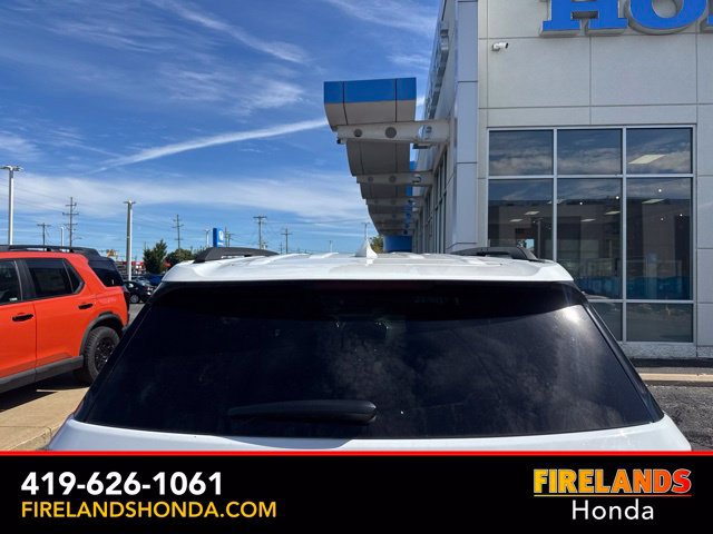 Used 2020 Chevrolet Traverse LT w/ Driver Confidence II Package AWD/4WD image 5
