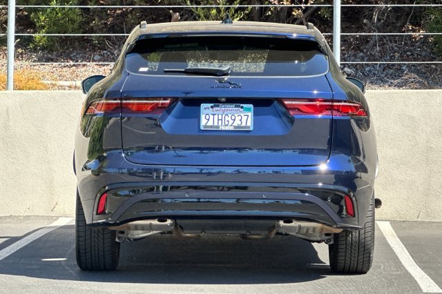 Certified 2025 Jaguar F-PACE R-Dynamic S AWD/4WD image 4