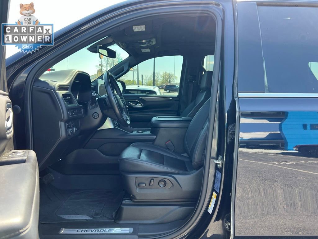 Used 2022 Chevrolet Tahoe LT w/ Luxury Package AWD/4WD image 9