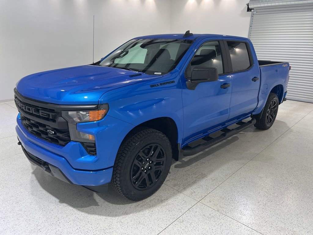 New 2026 Chevrolet Silverado 1500 Custom w/ Turbomax Blackout Package
