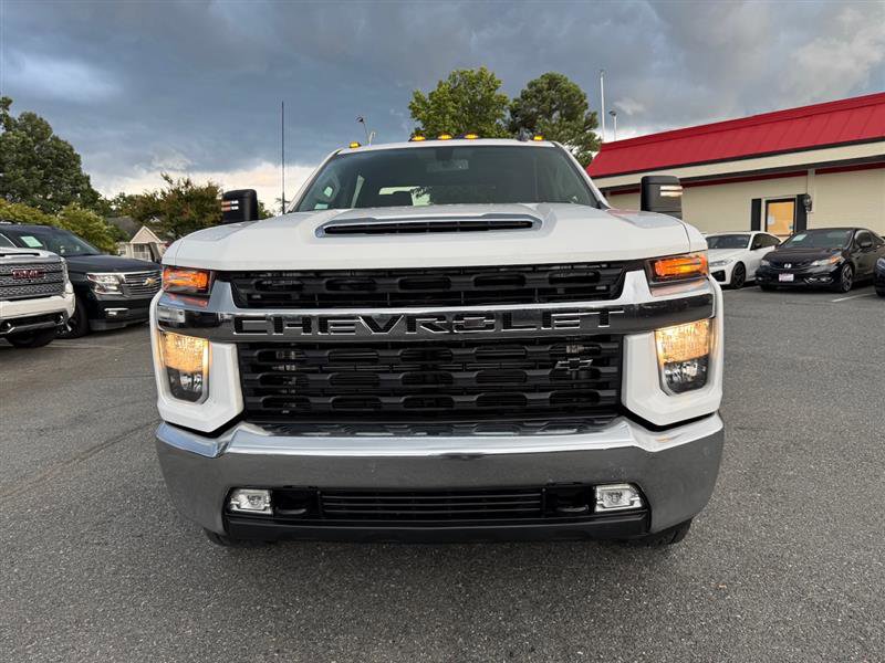 Used 2020 Chevrolet Silverado 2500 LT w/ Convenience Package AWD/4WD image 2