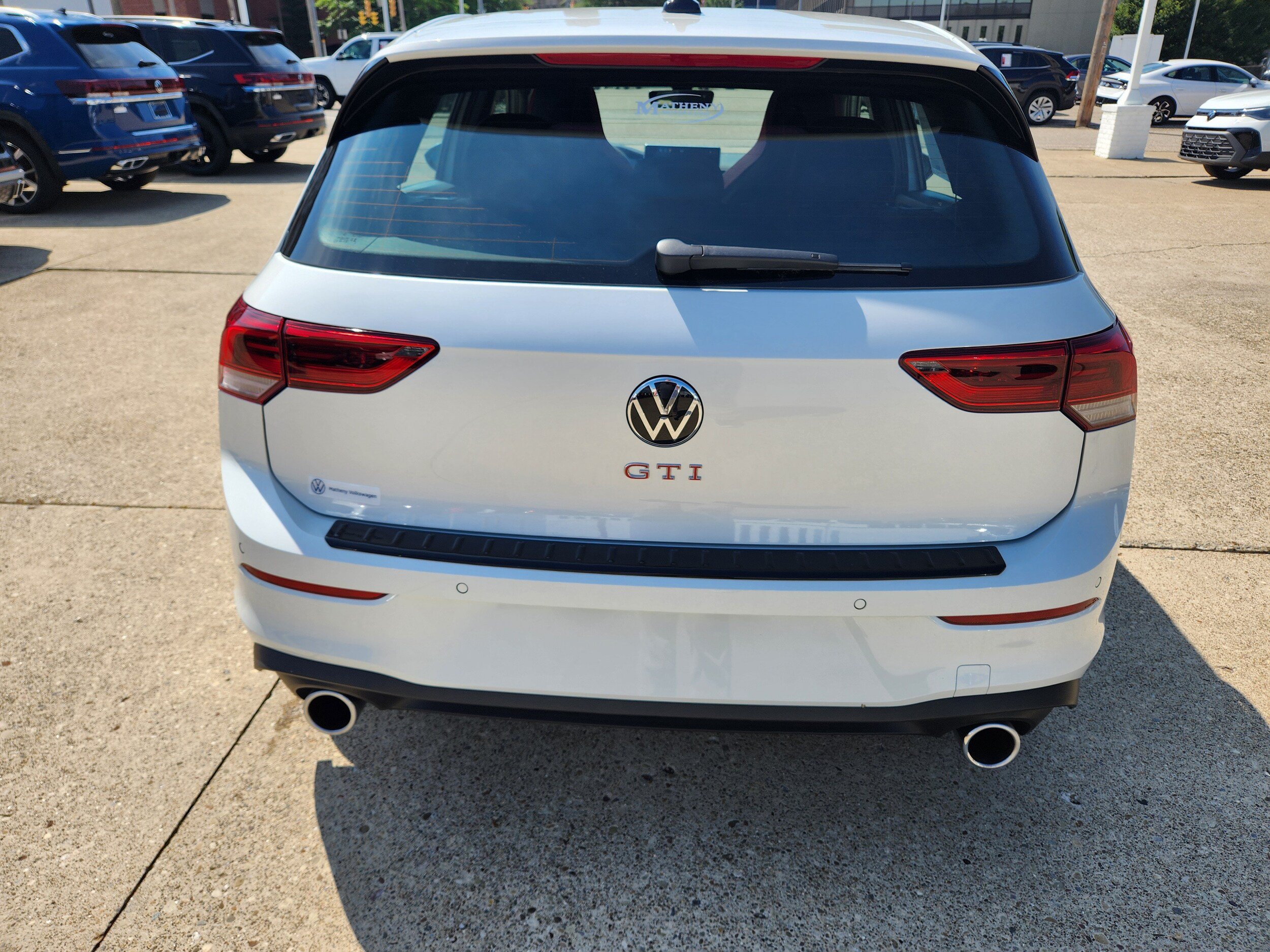 New 2025 Volkswagen GTI SE FWD image 5