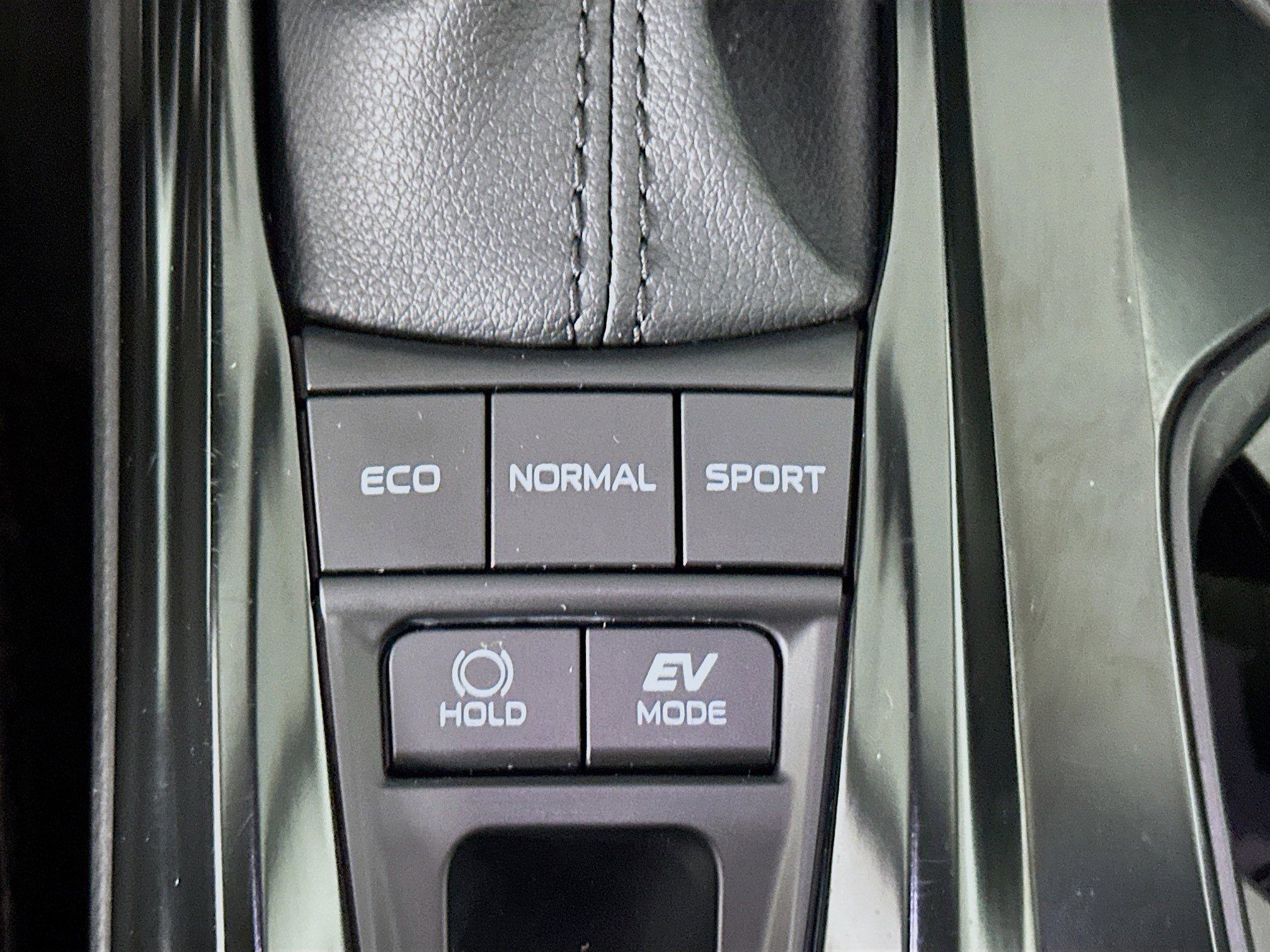 Used 2025 Toyota Camry LE image 26