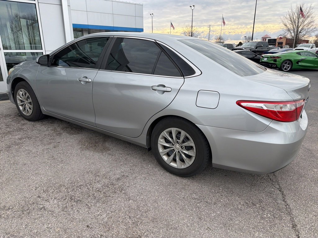 Used 2015 Toyota Camry XLE image 7