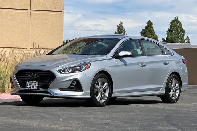 Used 2018 Hyundai Sonata Limited w/ Limited Ultimate Package 03 FWD image 8