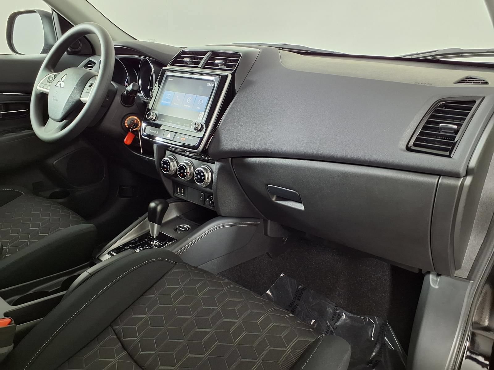 New 2026 Mitsubishi Outlander Sport ES AWD/4WD image 7