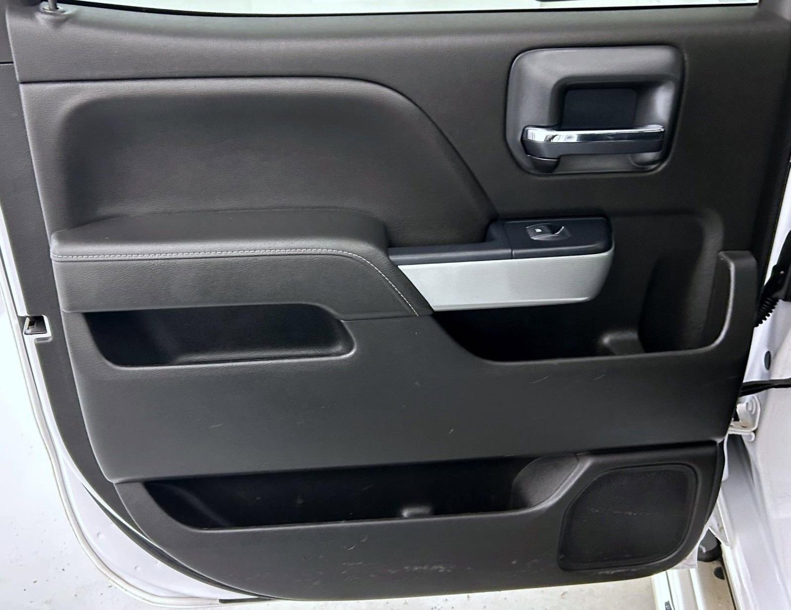 Used 2018 Chevrolet Silverado 2500 LTZ w/ Duramax Plus Package image 20