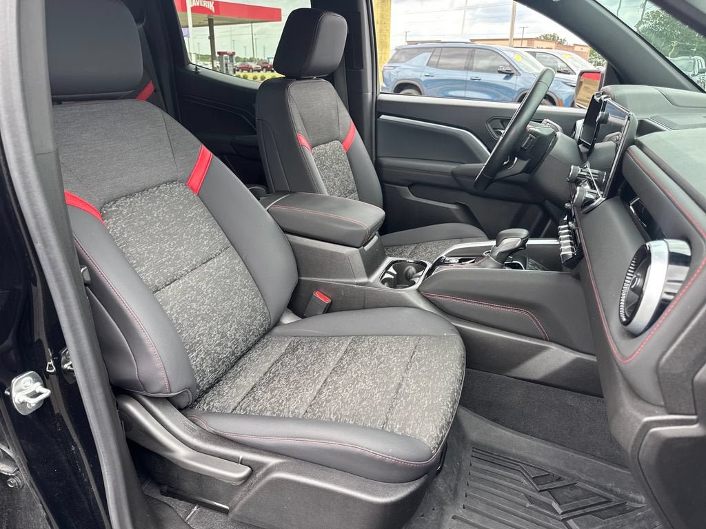 Used 2024 Chevrolet Colorado Z71 w/ Z71 Convenience Package 2 AWD/4WD image 10