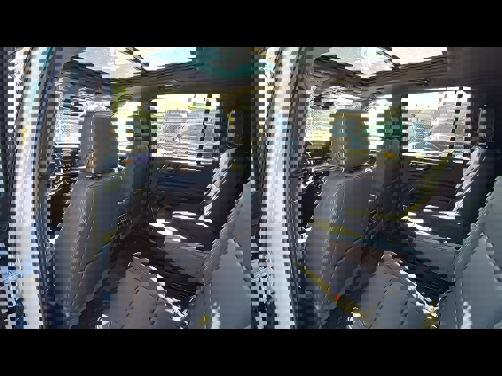 New 2026 Chevrolet Suburban Premier w/ Sun And Tow Package image 24