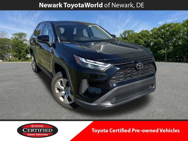 Used 2023 Toyota RAV4 LE AWD/4WD image 1