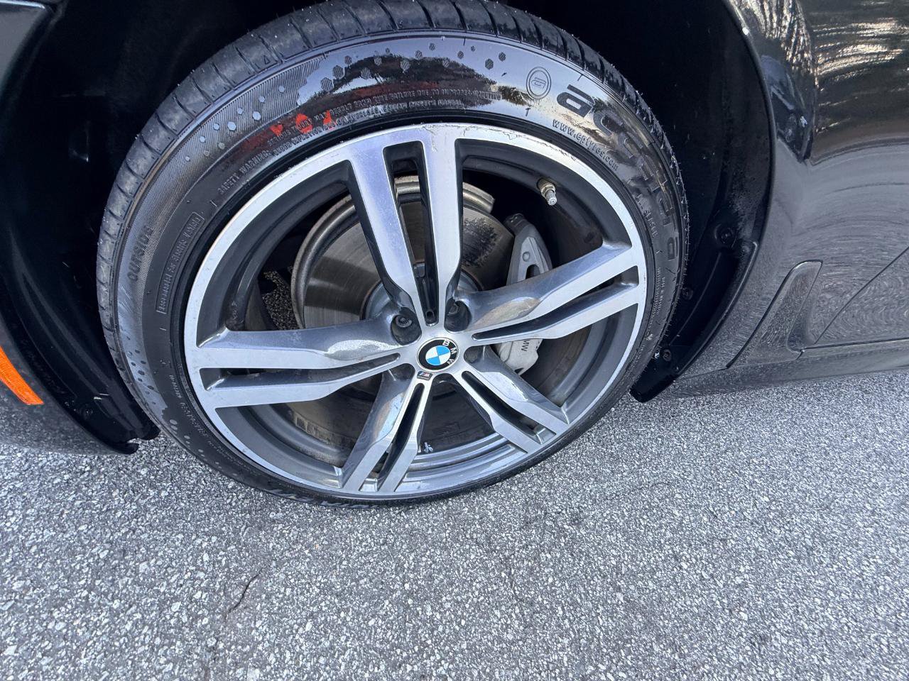 Used 2019 BMW 740i w/ Executive Package RWD image 34
