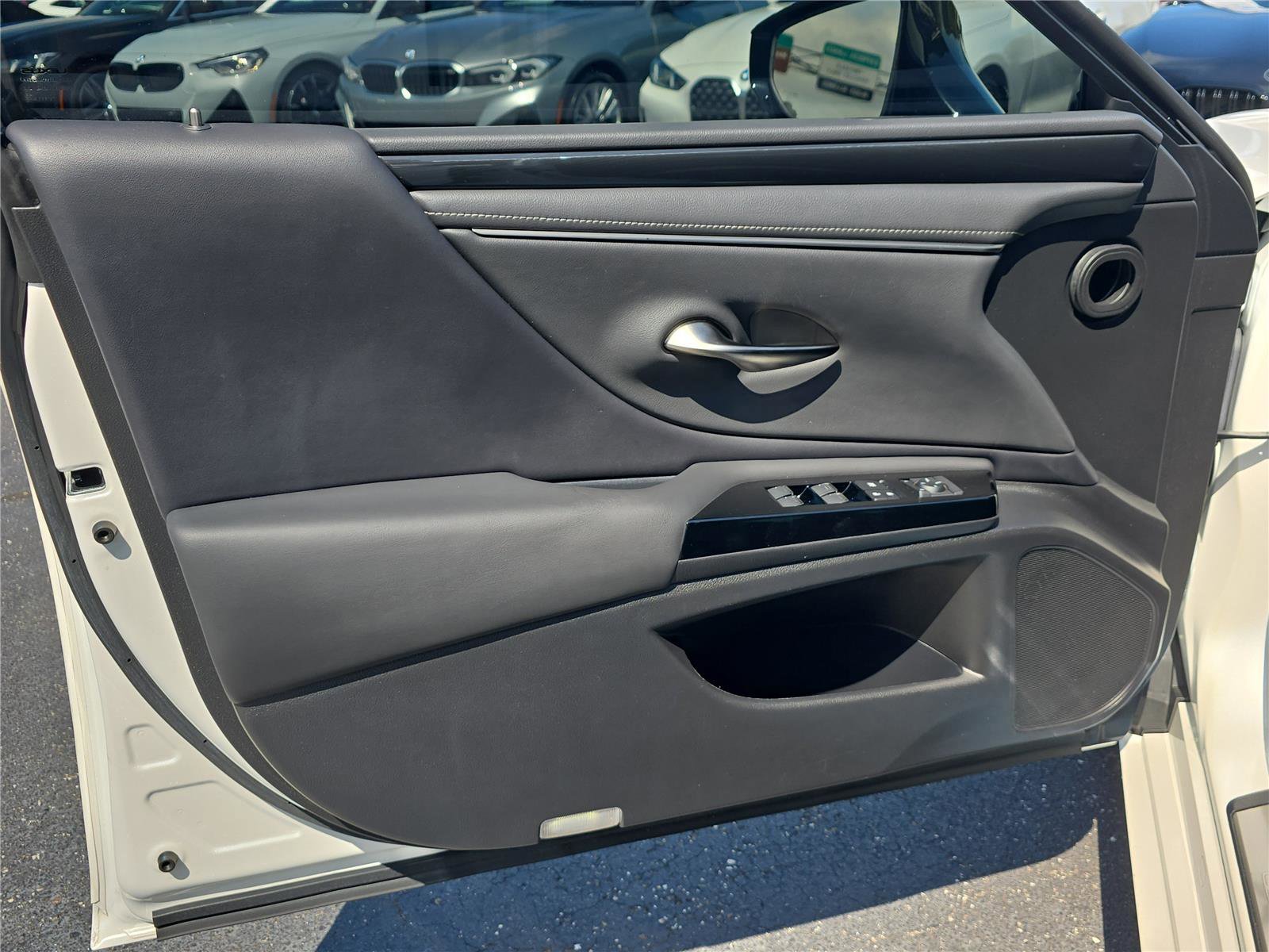 Used 2022 Lexus ES 350 w/ Accessory Package 2 FWD image 13