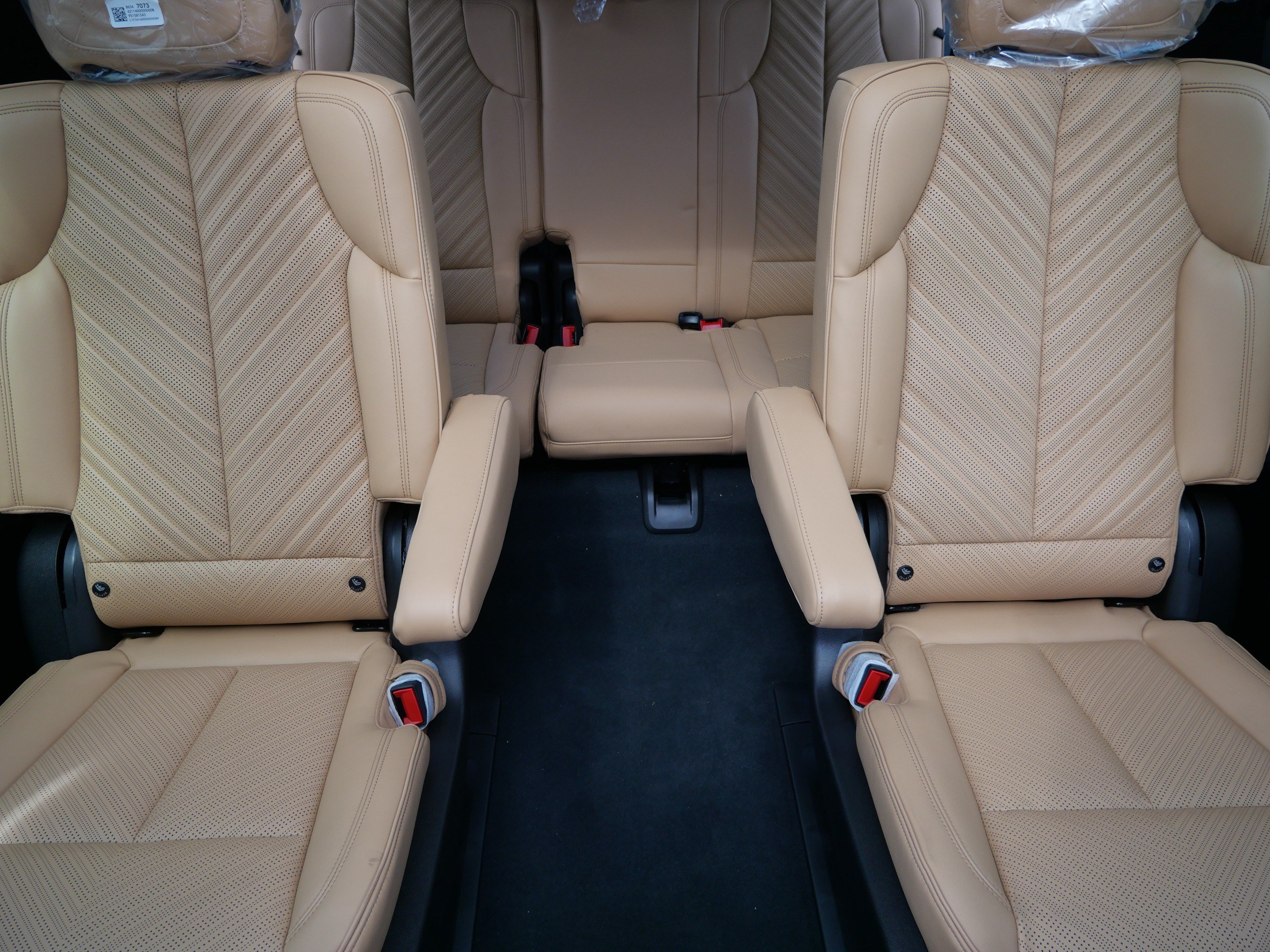 New 2026 Cadillac Escalade IQL Sport 2 w/ LPO, ONYX Package AWD/4WD image 11