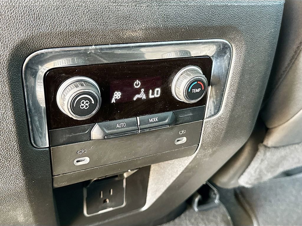 Used 2023 Chevrolet Tahoe LS AWD/4WD image 17