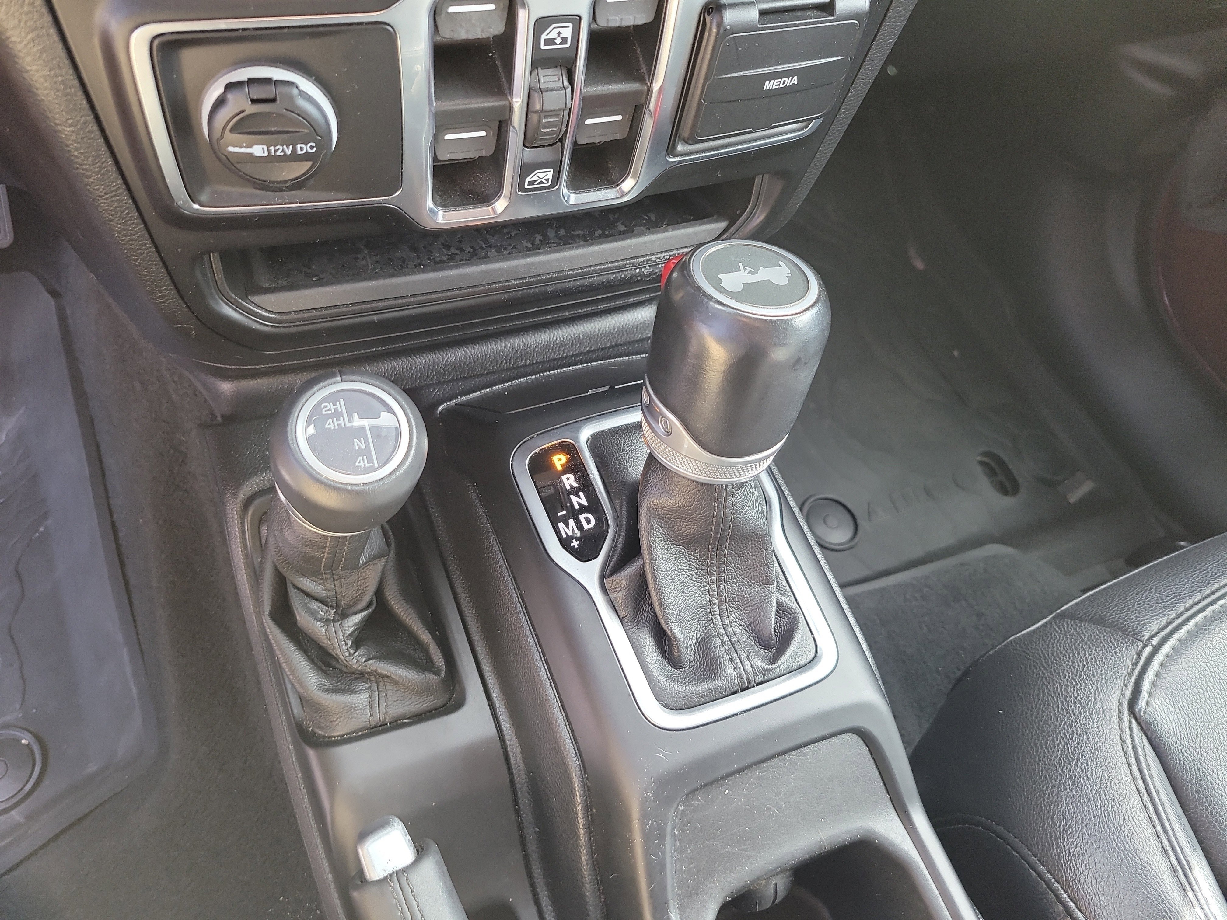 Used 2021 Jeep Wrangler Unlimited Sahara image 23