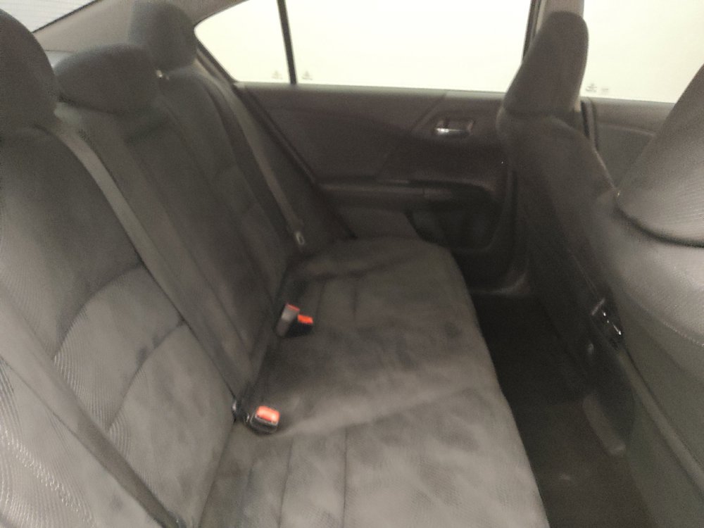 Used 2017 Honda Accord EX image 19