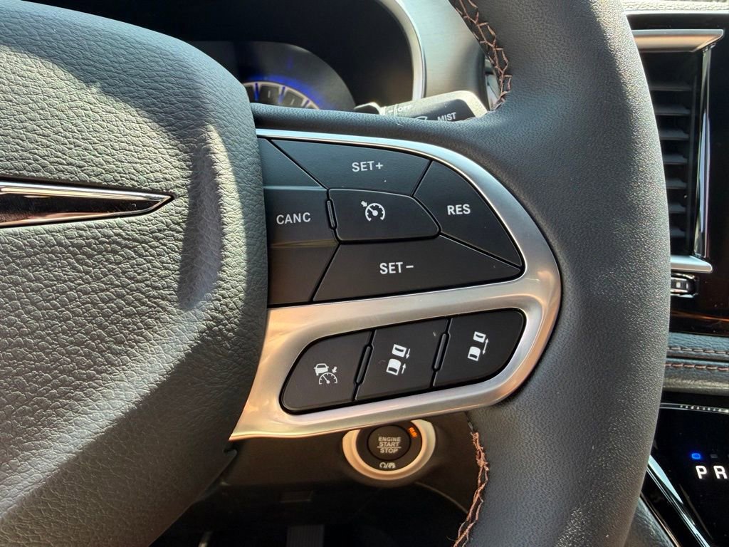 New 2026 Chrysler Pacifica Pinnacle FWD image 17