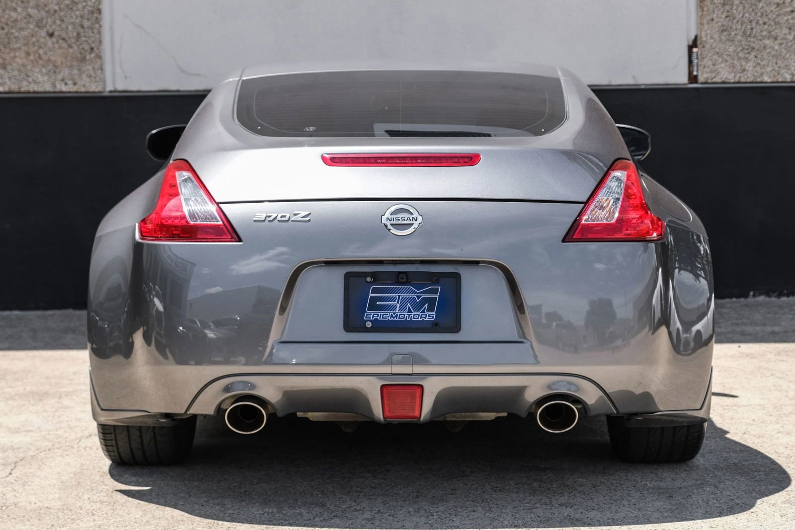 Used 2016 Nissan 370Z Coupe RWD image 8