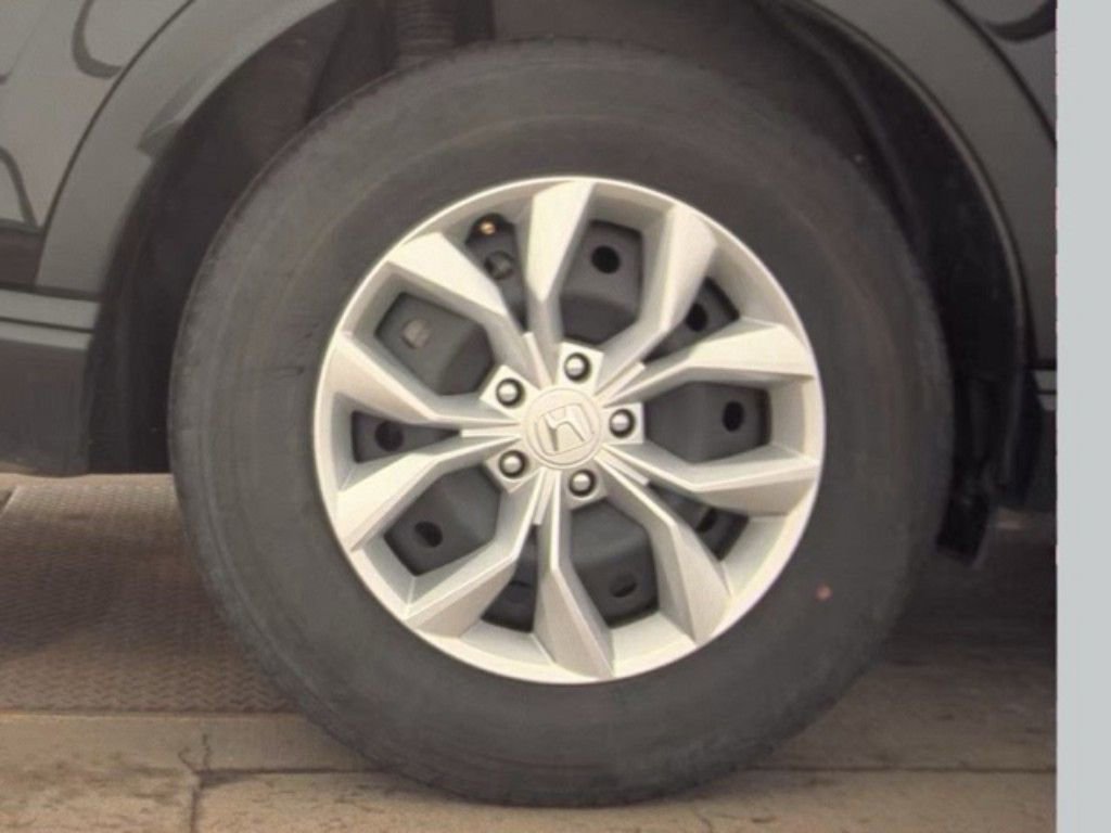 Used 2025 Honda CR-V LX image 20