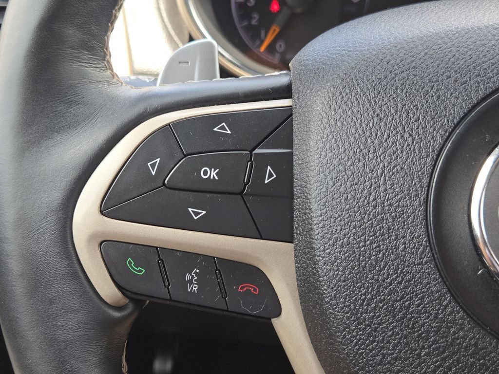 Used 2017 Jeep Grand Cherokee Overland AWD/4WD image 30